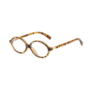 Retro Y2K oval tortoiseshell glasses with vintage frames and gold metal hinge details