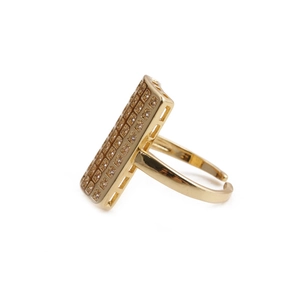 Massiver vergoldeter offener Ring mit geometrischer Kristall-Rechteckfläche im Hip-Hop-Stil