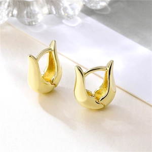 Minimalist golden U-shaped tulip earrings with a polished metal finish for women