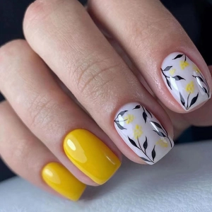 Press On Nails Ginger Yellow Floral Leaf Silhouette Square Shape Plastic Glossy False Nails Sweet Fresh Style