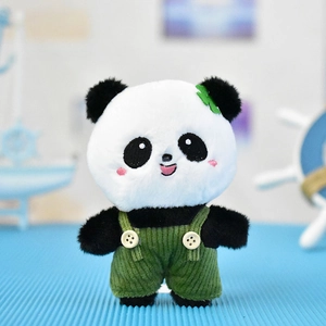 Schattige panda knuffel met groene corduroy overall, zachte dieren hanger sleutelhanger