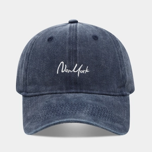 Casquette de baseball bleu marine délavée vintage avec broderie blanche New York brodée