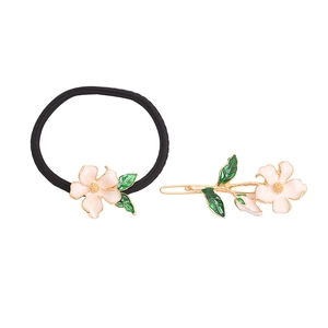 Elegant set with white flower hair scrunchie and golden leaf hairpin hair accessories