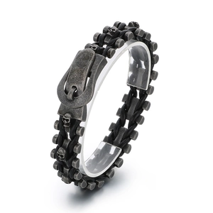 Punk retro leather bracelet with lion head buckle and skulls in vintage dark steel finish