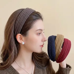Serre Tête Large En Tricot Torsadé Tissu Tricoté Rétro Hiver Pour Femmes Style Élégant Simple