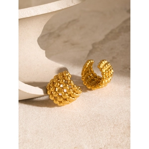 Elegant 18k gold stainless steel textured ear cuff with honeycomb metal bead surface