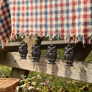 Lot de 4 poids de nappe vintage en fonte en forme de hibou avec pinces en métal