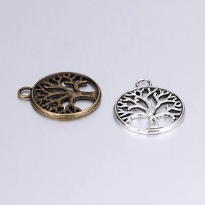 Macro di ciondoli albero della vita in bronzo e argento con incisione metallica dettagliata