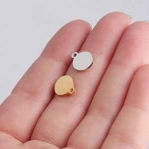 Petits pendentifs ronds en acier inoxydable or et argent pour création de bijoux