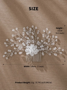 Detail view of crystal bridal hair comb with dimensions 18cm x 11cm and weight 21g