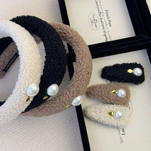 Chic faux lamb wool headband set with pearls and gold heart charms in autumn earth tones