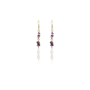 Detail of purple amethyst gravel and teardrop pearls on long golden tassel earrings