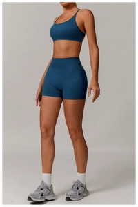 Détail du short de yoga bleu marine sans couture avec ceinture de maintien abdominale
