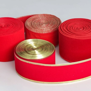 Rotes Samtband Mit Goldener Drahtkante Für Weihnachtsgeschenkverpackungen Bastelarbeiten Partydekoration