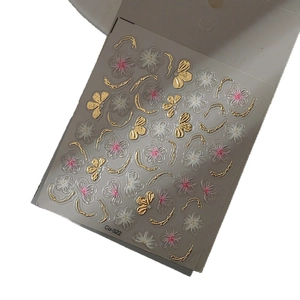 Adesivi per unghie 3D con fiori di ciliegio e farfalle in lamina d'oro, modello Co-522