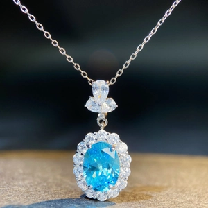 Collier de luxe en argent sterling S925 avec aigue-marine ovale et pavé de diamants