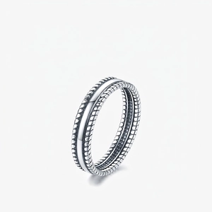 Vintage 925 Sterling Silver Ring Oxidized Twist Texture Smooth Center Band Stackable Geometric Retro Jewelry For Women