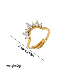 Détails de la bague couronne plaquée or 18K avec dimensions 2,3cm et poids de 2g inclus