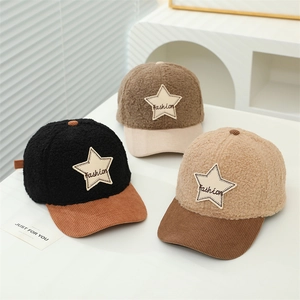 Kinder Fleece Baseballkappe mit Sternstickerei und Cord-Schirm in drei Farben