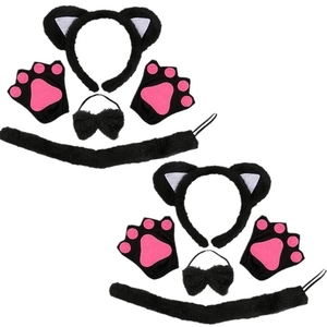 Dettaglio set cosplay gatto in peluche con orecchie, guanti zampa, fiocco e coda