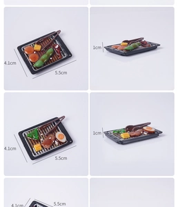 Detailansicht der Miniatur-Grillplatte Modell mit Maßen 5.5cm x 4.1cm für Puppenhaus Dekoration
