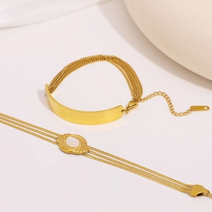 18K gold plated titanium steel chain bracelet set with white shell inlay for women