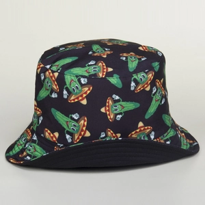 Vue détaillée du tissu noir du chapeau bob avec des motifs de cactus colorés