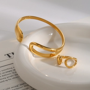 Water Drop Cuff Bangle 18K Gold Plated Stainless Steel Minimalist Teardrop Open Bracelet For Women High Polished