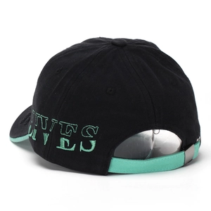 Schwarze Baseballkappe aus Baumwolle mit mintgrüner LIVES-Stickerei und Metallschließe