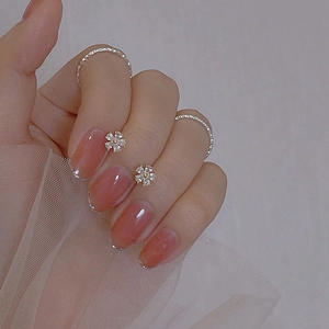 Mini floral 925 silver stud earrings with zircon stones and textured wavy silver rings