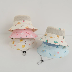 Detail of mesh breathable sun hats for kids with cartoon prints and adjustable wind cords