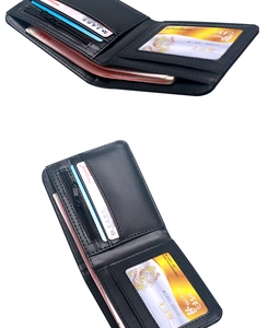Dettaglio dell'interno del portafoglio teschio con scomparti per carte e portamonete