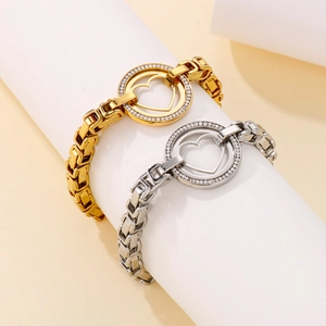 Bracelet cœur ajouré avec cristaux, plaqué or 18 carats et argent sur acier inoxydable
