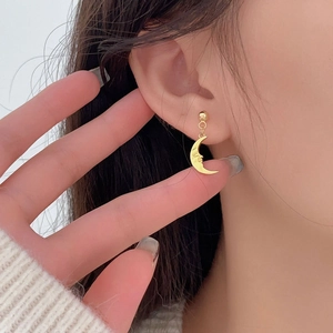 925 sterling silver gold moon stud earring with vintage face relief design for women