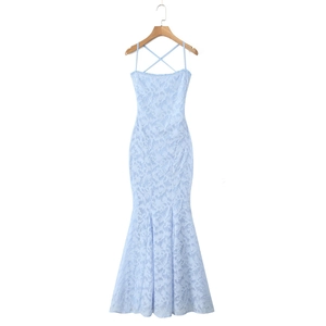 Elegantes hellblaues Spitzen-Meerjungfrau-Maxikleid mit Spaghettiträgern und Rückenschnürung