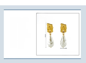 Fiche technique des boucles d'oreilles perles montrant la taille 47x11mm et l'or 18 carats