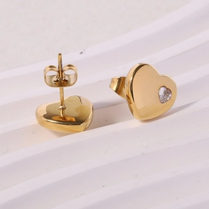 Detail of 12mm 18K gold-plated heart stud earring with cubic zirconia and butterfly back