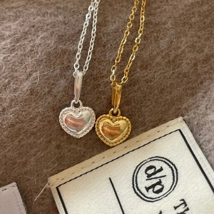 Minimalist 925 sterling silver heart necklaces in gold and silver with beaded edges