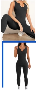 Détail du body sans manches noir à côtes avec décolleté en U et coupe ajustée moulante