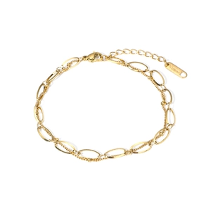 Detail of 18K gold plated stainless steel double chain bracelet with lobster clasp