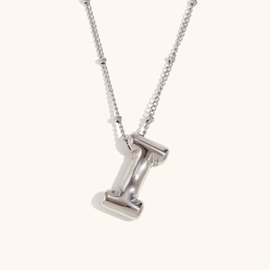 Minimalistische zilveren ballon letter I hanger ketting van gepolijst staal