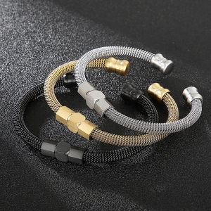 Ensemble de bracelets câbles en acier inoxydable en finitions or, argent et noir mat