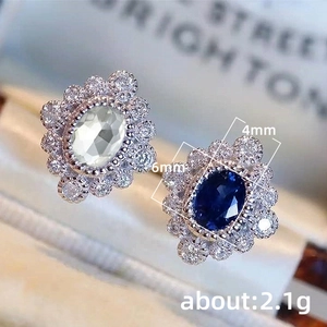 Vintage floral silver ring with blue zircon and white stones, weight 2.1g, 6mm/4mm detail