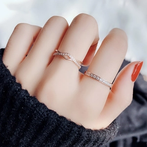 Elegance 18k rose gold titanium steel ring set with micro-inlaid CZ diamonds on model