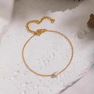 Bracciale minimalista in acciaio inossidabile placcato oro 18K con perla su pietra
