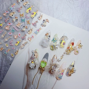 Stickers à ongles lapin en relief 5D avec accents floraux 3D et décorations en perles