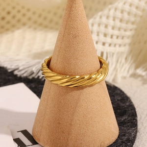 Classic 18K gold plated stainless steel ring with elegant spiral twisted texture design