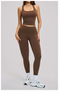 Ensemble de sport marron chocolat avec leggings taille haute sans couture et débardeur