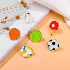 Sport Thema Emaille Brosche Pins Zinklegierung Fußball Basketball Badminton Tennis Baseball Boxhandschuh Abzeichen Tasche Deko Geschenk