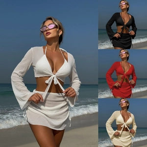 Dettaglio delle quattro opzioni di colore per il set bikini da spiaggia in rete